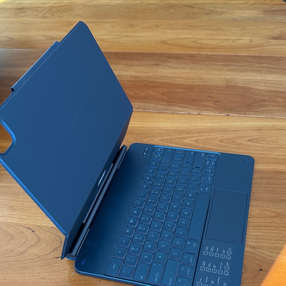 Typecase Edge Keyboard Case - Picture 9 of 9